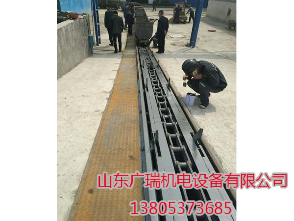 液壓銷齒爬車機(jī)